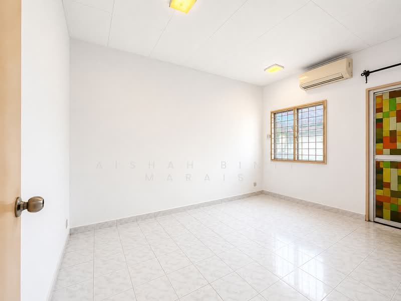 Terraced House for Sale in Bandar Botanic (Klang) - Aishah binti Marais - Bedroom - PropertyGuru.com.my