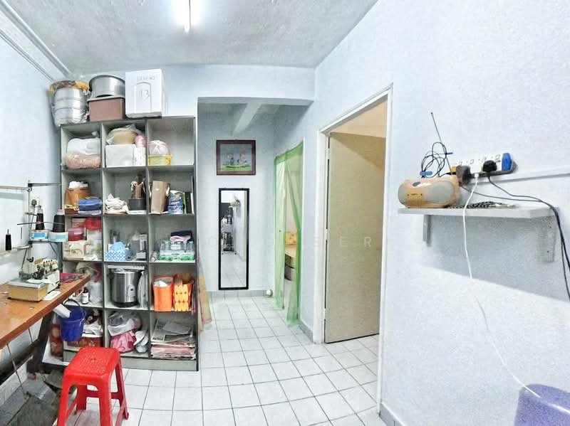 Rumah Flat untuk Dijual di Rumah Pangsa Permas Jaya - Yong Ser - PropertyGuru.com.my