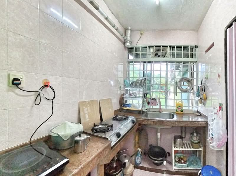 Rumah Flat untuk Dijual di Rumah Pangsa Permas Jaya - Yong Ser - PropertyGuru.com.my