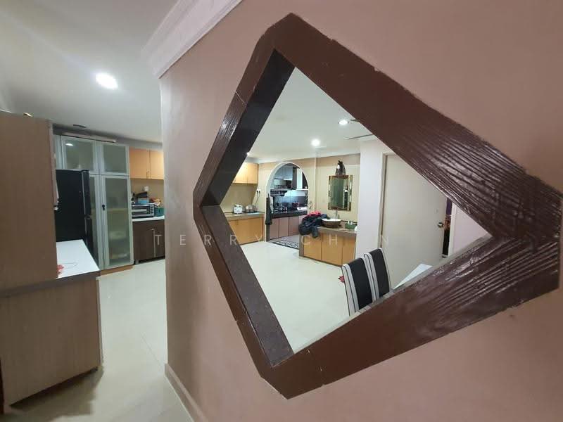 2-storey Terraced House for Sale in Bandar Putra Permai (Seri Kembangan) - Terry Chen - PropertyGuru.com.my