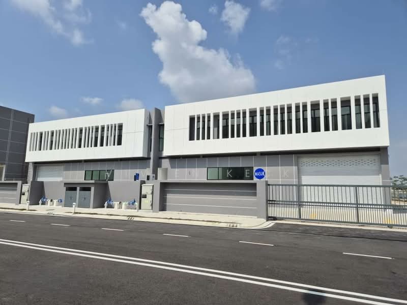 Factory for Sale in Taman Desa Cemerlang (Ulu Tiram) - Vivien Keck - Exterior - PropertyGuru.com.my