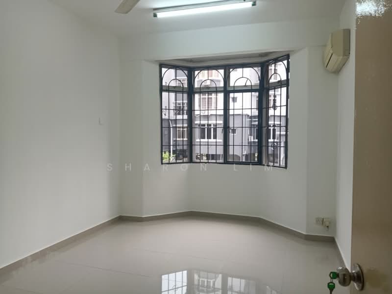 Pangsapuri untuk Disewa di Subang Perdana Goodyear Court 10 - Sharon Lim - master room - PropertyGuru.com.my