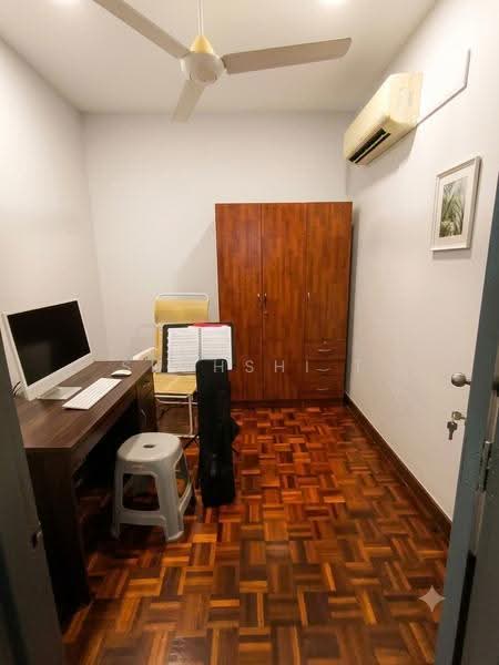 Rumah Teres 2-Tingkat untuk Dijual di Usj 11 (Subang Jaya) - Shahshi T - Study - PropertyGuru.com.my