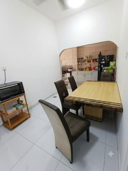 Rumah Teres 2-Tingkat untuk Dijual di Usj 11 (Subang Jaya) - Shahshi T - Dining Room - PropertyGuru.com.my