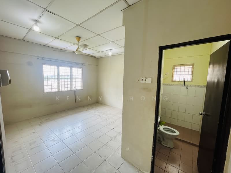 Apartment for Sale at Pangsapuri Bayu Suria (Summerfields Apartments) - Kenny Chong - Interior - PropertyGuru.com.my