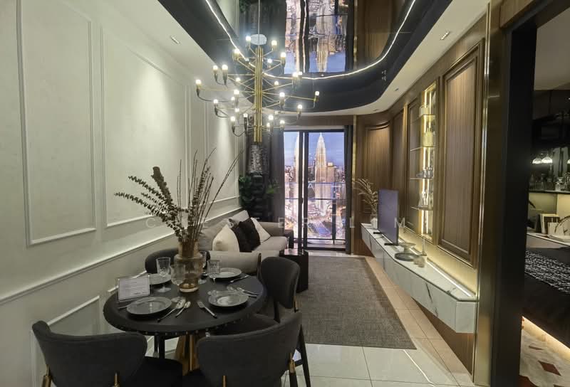 Servis Apartment untuk Dijual di Dawn KLCC - Chester Lim - Living Room - PropertyGuru.com.my