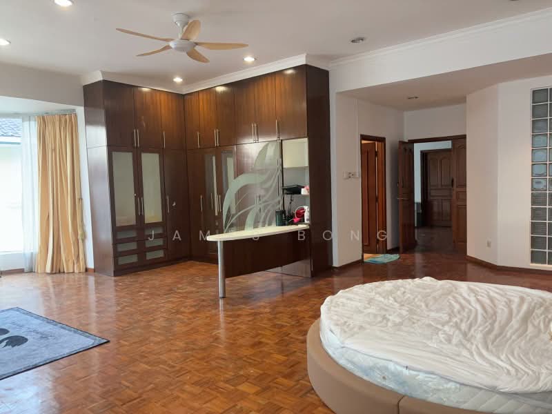 Bungalow for Rent in Taman Suria (Johor Bahru) - James Bong - Bedroom - PropertyGuru.com.my