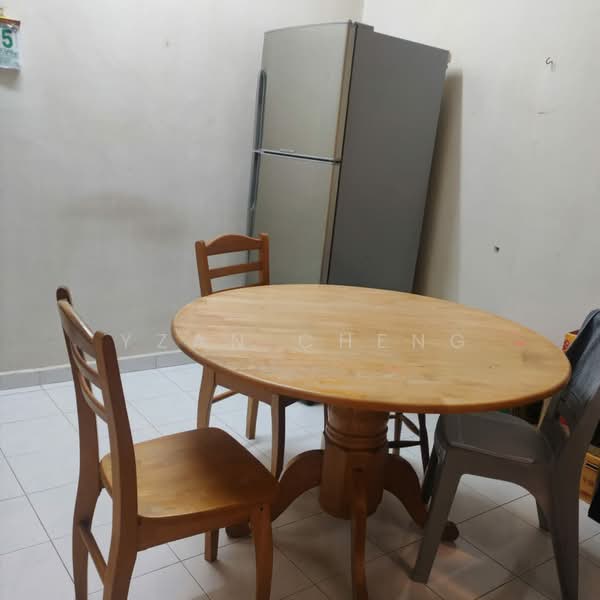 Rumah Teres 1 Tingkat untuk Dijual di Taman Sri Pinang (Butterworth) - Yzan Cheng - Dining Room - PropertyGuru.com.my