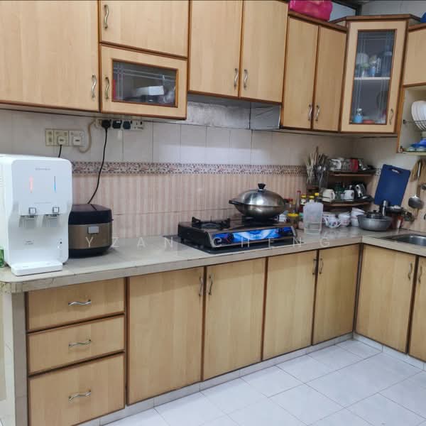 Rumah Teres 1 Tingkat untuk Dijual di Taman Sri Pinang (Butterworth) - Yzan Cheng - Kitchen - PropertyGuru.com.my