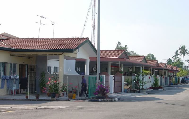 Rumah Teres 1 Tingkat untuk Dijual di Taman Sri Pinang (Butterworth) - Yzan Cheng - Exterior - PropertyGuru.com.my