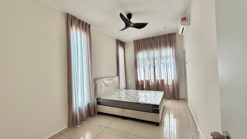 2-storey Terraced House for Rent in Taman Sutera Utama (Skudai) - Sky Tan - Bedroom - PropertyGuru.com.my