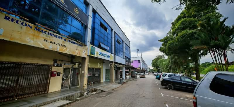 Kedai untuk Dijual di Taman Sri Putra (Tampoi) - Fong Lik - Exterior - PropertyGuru.com.my