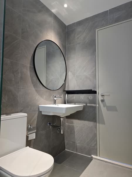 Servis Apartment untuk Disewa di Quinn Residence - Kim Ling - Bathroom 2 - PropertyGuru.com.my