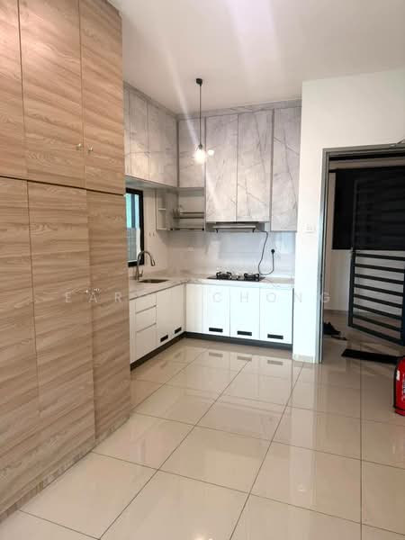 Servis Apartment untuk Disewa di Parkland Residence - Earon Chong - Kitchen - PropertyGuru.com.my