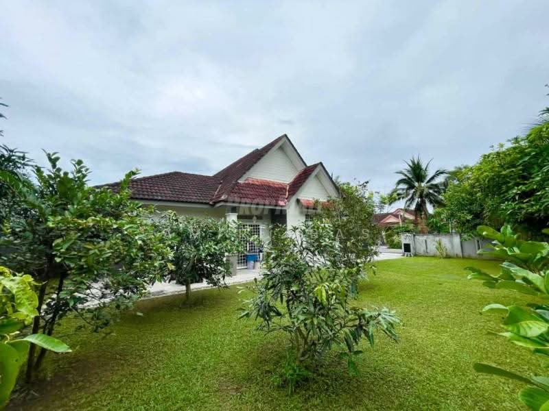1-storey Terraced House for Sale in Sepang (Selangor) - Amir Abas - Exterior - PropertyGuru.com.my