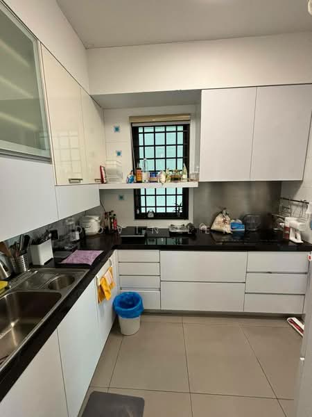Condominium for Sale at Molek Pine 4 - Dovin Ler - Kitchen - PropertyGuru.com.my