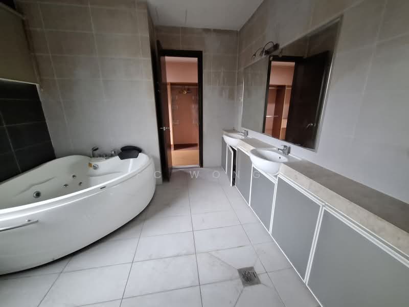 Rumah Banglo untuk Dijual di Taman Yarl (Jalan Klang Lama (Old Klang Road)) - FC Wong - Bathroom - PropertyGuru.com.my