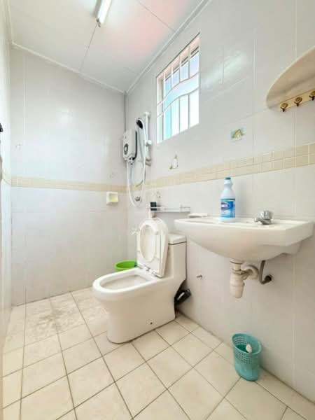 Rumah Kluster untuk Dijual di Setia Alam (Selangor) - Ryan . - Bathroom - PropertyGuru.com.my