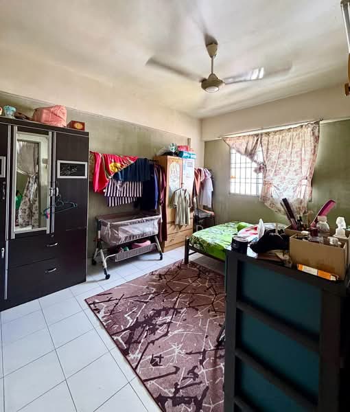 Rumah Flat untuk Dijual di Taman Sri Pinang - Aswad . - Bedroom - PropertyGuru.com.my