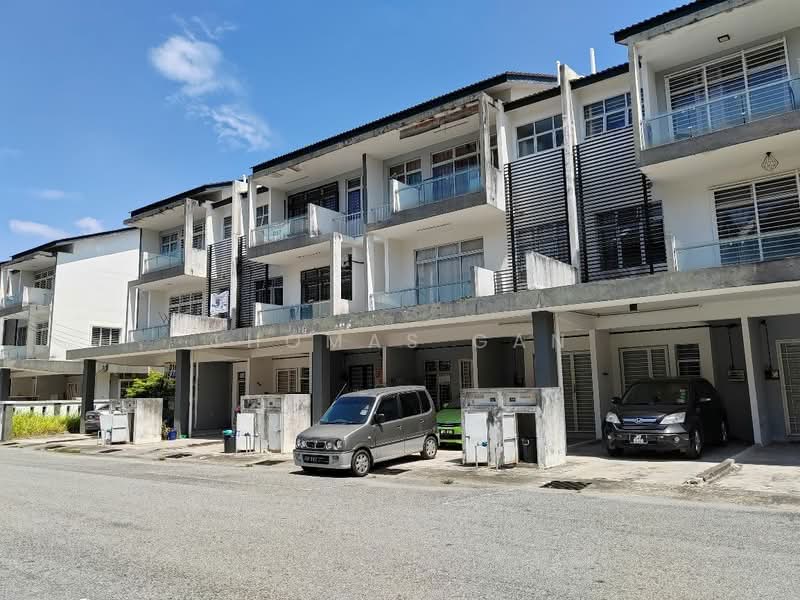 Rumah Bandar untuk Disewa di Bandar Saujana Putra (Tanjong Duabelas) - Thomas Gan - Exterior - PropertyGuru.com.my