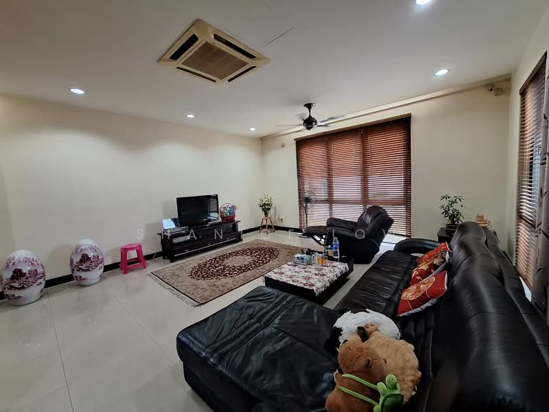 Semi-Detached House for Sale in Puchong (Selangor) - Shanice Low - Living Room - PropertyGuru.com.my