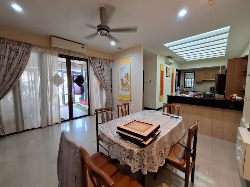 Semi-Detached House for Sale in Puchong (Selangor) - Shanice Low - Dining Room - PropertyGuru.com.my