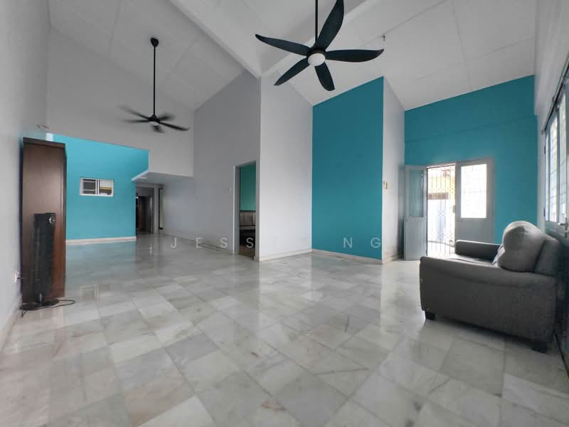 Rumah Berkembar untuk Dijual di Ipoh (Perak) - Jessey Ng - Living Room - PropertyGuru.com.my