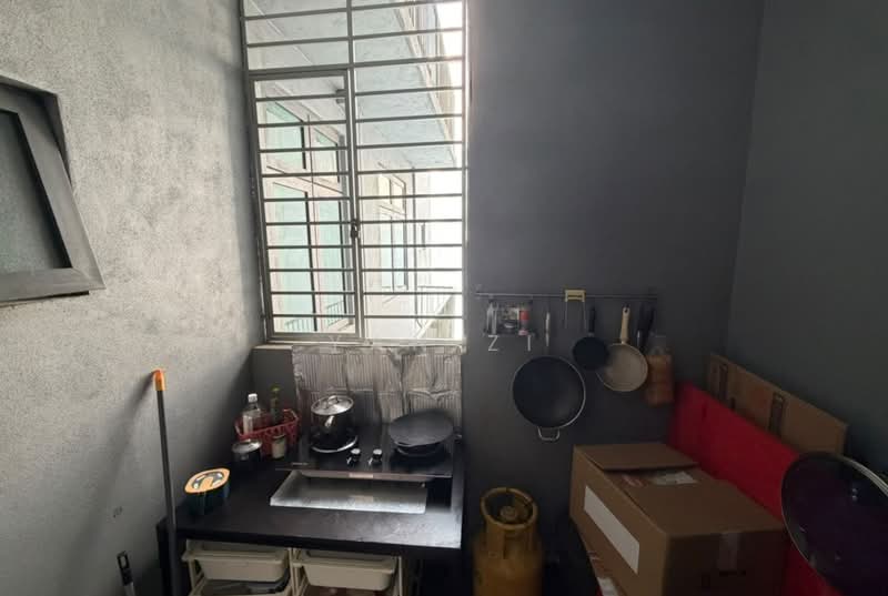 Kondominium untuk Dijual di The Henge - Yan Zi - Kitchen - PropertyGuru.com.my