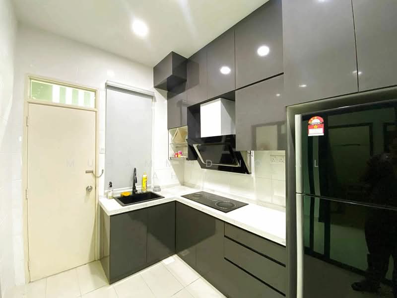 Rumah Teres untuk Dijual di Kajang (Selangor) - Muhammad Iqmal Rahiman - Kitchen - PropertyGuru.com.my