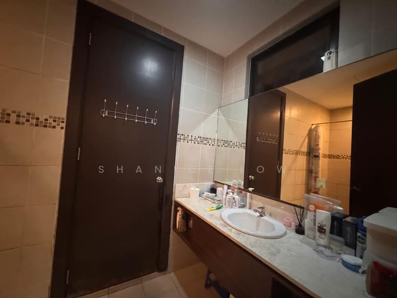 Semi-Detached House for Sale in Puchong (Selangor) - Shanice Low - Bathroom - PropertyGuru.com.my