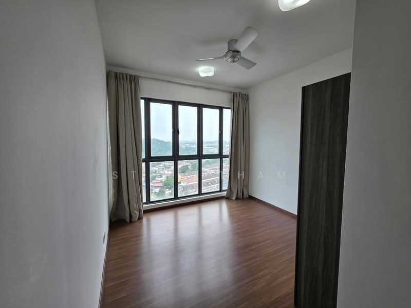 Servis Apartment untuk Disewa di Amerin Residence - Steve Tham - View - PropertyGuru.com.my