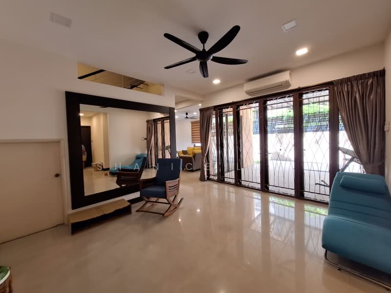 Semi-Detached House for Sale in Puchong (Selangor) - Shanice Low - Living Room - PropertyGuru.com.my