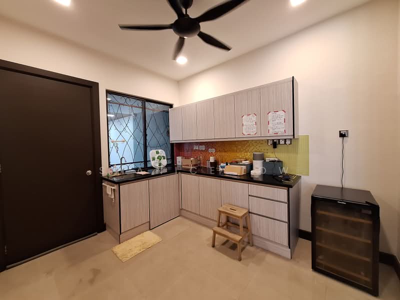 Semi-Detached House for Sale in Puchong (Selangor) - Shanice Low - Kitchen - PropertyGuru.com.my
