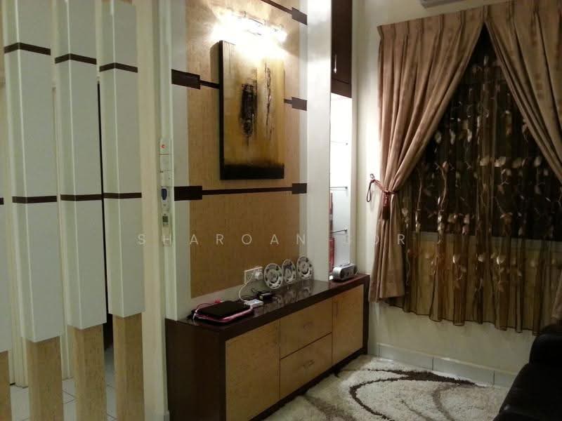 Semi-Detached House for Sale in Taman Tan Yew Lai (Jalan Klang Lama (Old Klang Road)) - Sharoan Sor - Bedroom - PropertyGuru.com.my