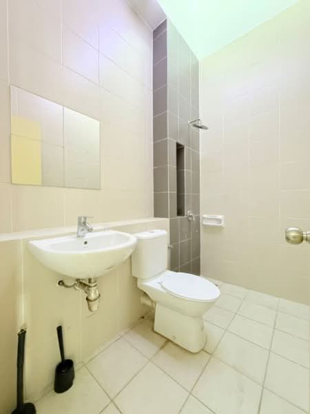 Rumah Teres 2.5 Tingkat untuk Dijual di Setia Alam (Selangor) - Ryan . - Bathroom - PropertyGuru.com.my