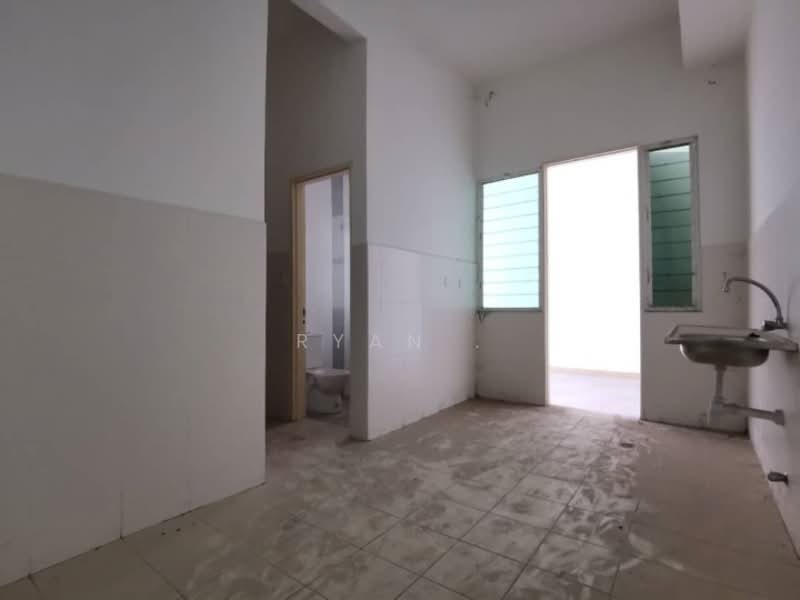 Rumah Berkembar untuk Dijual di Setia Alam (Selangor) - Ryan . - Bathroom - PropertyGuru.com.my