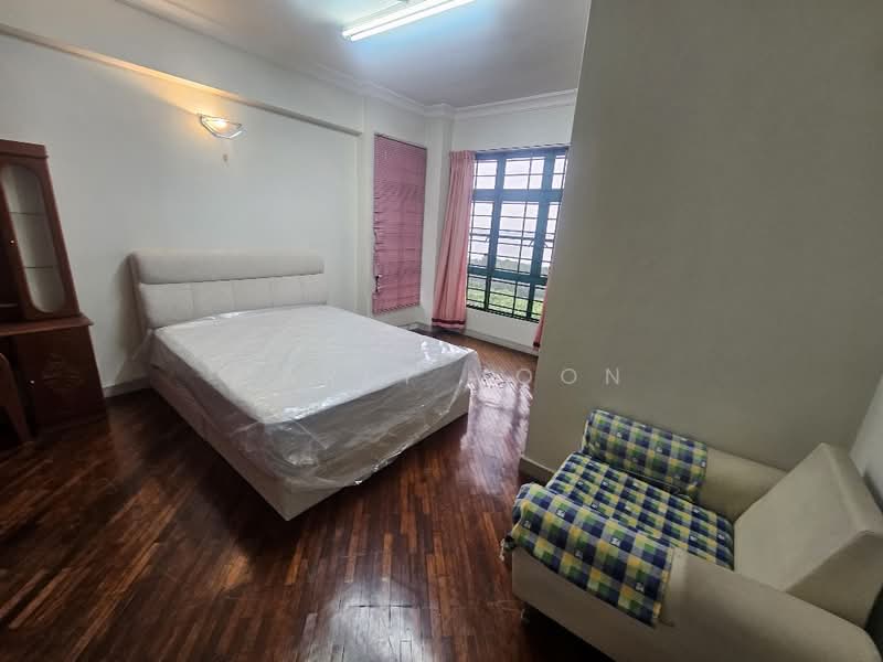 Condominium for Sale at The Straits View Condominium - Carly Voon - Bedroom - PropertyGuru.com.my