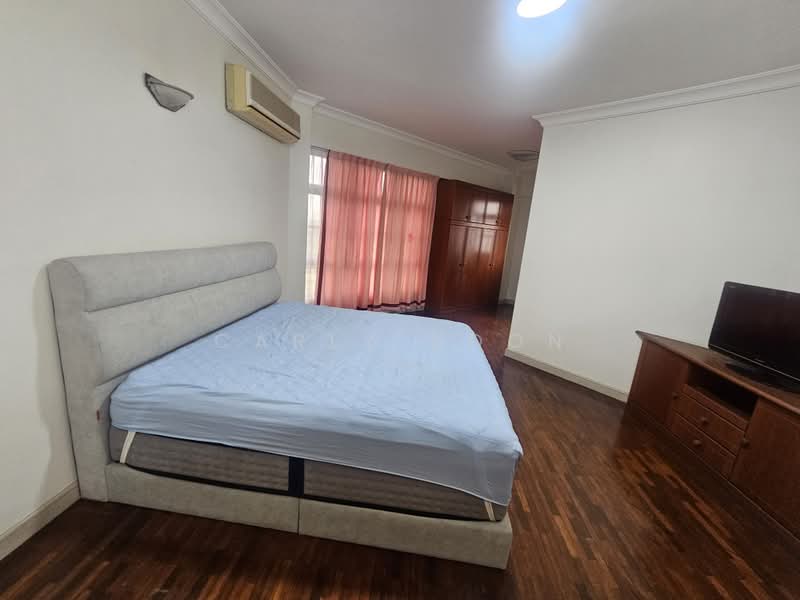 Condominium for Sale at The Straits View Condominium - Carly Voon - Bedroom - PropertyGuru.com.my