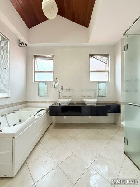 Rumah Banglo untuk Dijual di Setia Alam (Selangor) - Ryan . - Bathroom - PropertyGuru.com.my