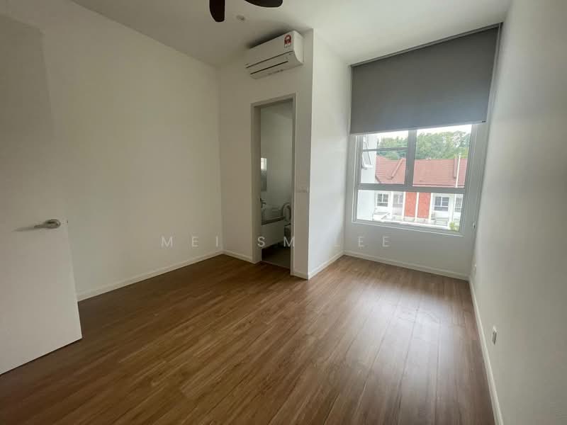 3-storey Terraced House for Sale in Alam Damai (Cheras) - Mei SM Lee - Emerald Hill, Alam Damai, Cheras Bedroom - PropertyGuru.com.my