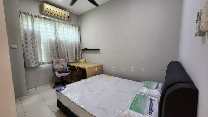 3-storey Terraced House for Rent in Bandar Teknologi Kajang (Kajang) - Kevin Chen - Bedroom - PropertyGuru.com.my