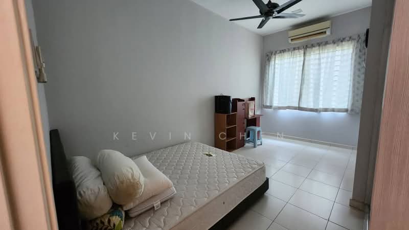 3-storey Terraced House for Rent in Bandar Teknologi Kajang (Kajang) - Kevin Chen - Bedroom - PropertyGuru.com.my