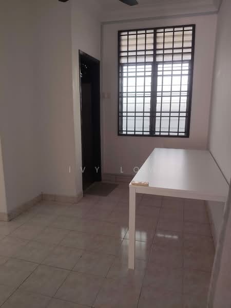 Rumah Teres 2 Tingkat untuk Disewa di Taman Mutiara Rini (Skudai) - Ivy Low - Interior - PropertyGuru.com.my