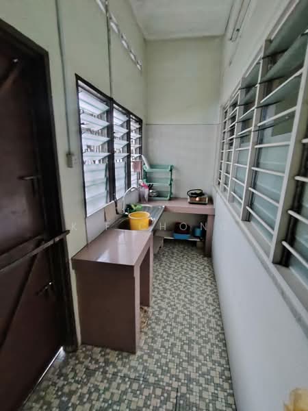 1-storey Terraced House for Sale in Ipoh (Perak) - K F Chong - Kitchen - PropertyGuru.com.my
