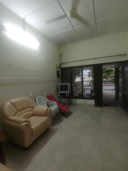 1-storey Terraced House for Sale in Ipoh (Perak) - K F Chong - Living Room - PropertyGuru.com.my