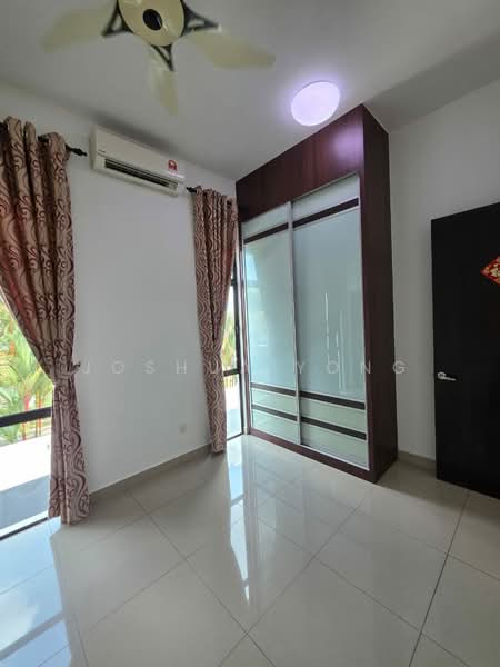 2-storey Terraced House for Sale in Taman Mount Austin (Tebrau) - Joshua Yong - Bedroom - PropertyGuru.com.my