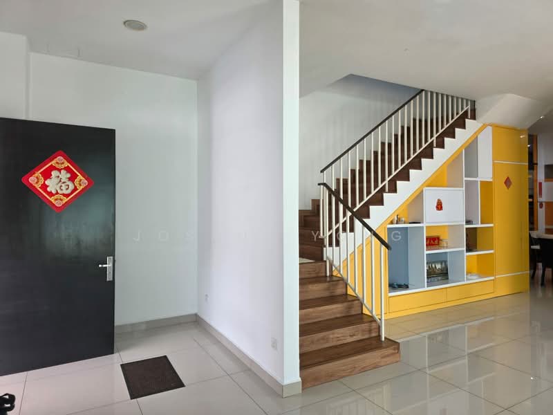 2-storey Terraced House for Sale in Taman Mount Austin (Tebrau) - Joshua Yong - Entrance - PropertyGuru.com.my