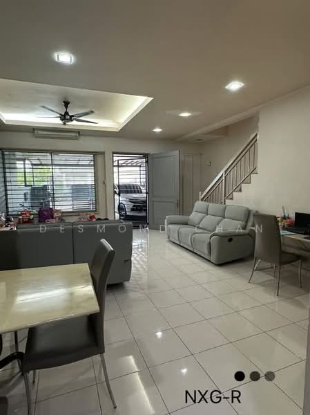Rumah Teres 2 Tingkat untuk Dijual di Bandar Bukit Raja (Klang) - Desmond Chan - Living Room - PropertyGuru.com.my