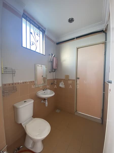 2-storey Terraced House for Sale in Taman Emas (Dengkil) - Muna Zawani Muhamad - PropertyGuru.com.my