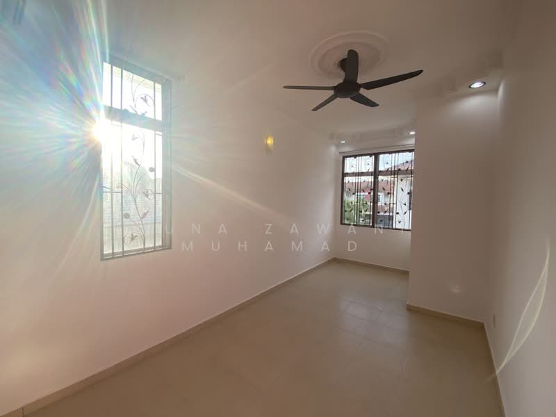 2-storey Terraced House for Sale in Taman Emas (Dengkil) - Muna Zawani Muhamad - PropertyGuru.com.my